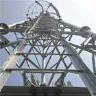 3 ou 4 telecomunicações equipadas com pernas entrelaçam a torre que a antena de aço personalizou 10 Mtr