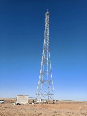 Autossuficiente torre de comunicação 3 tubular equipada com pernas